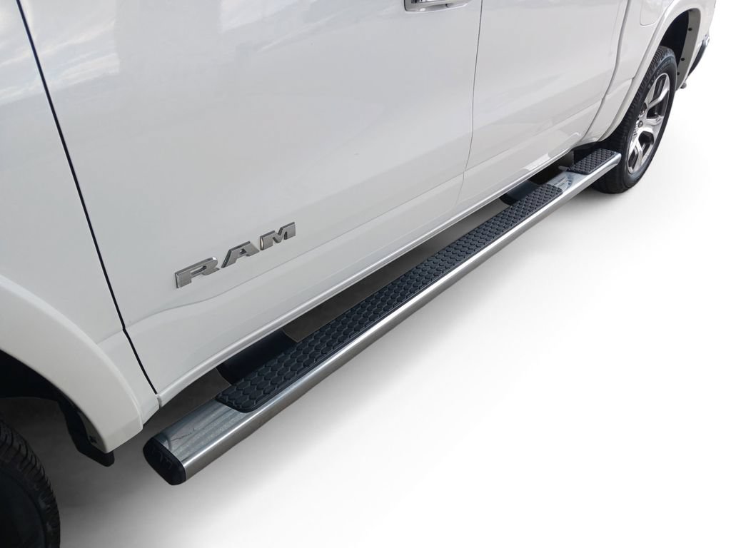 Used 2021 RAM 1500 Laramie AWD/4WD image 18