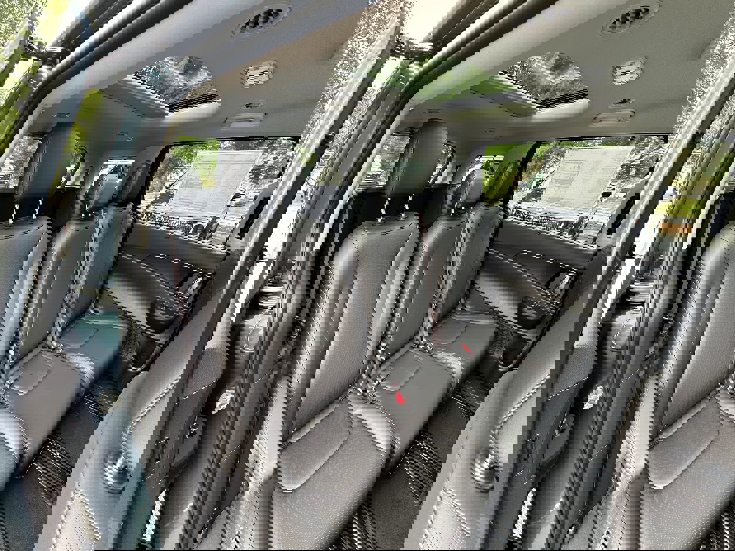 New 2026 Kia Carnival SX w/ SX Dark Edition Package image 16