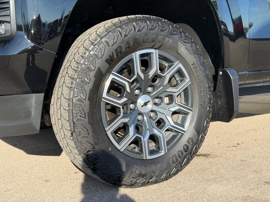 Used 2024 Chevrolet Colorado Z71 w/ Z71 Convenience Package 2 image 27