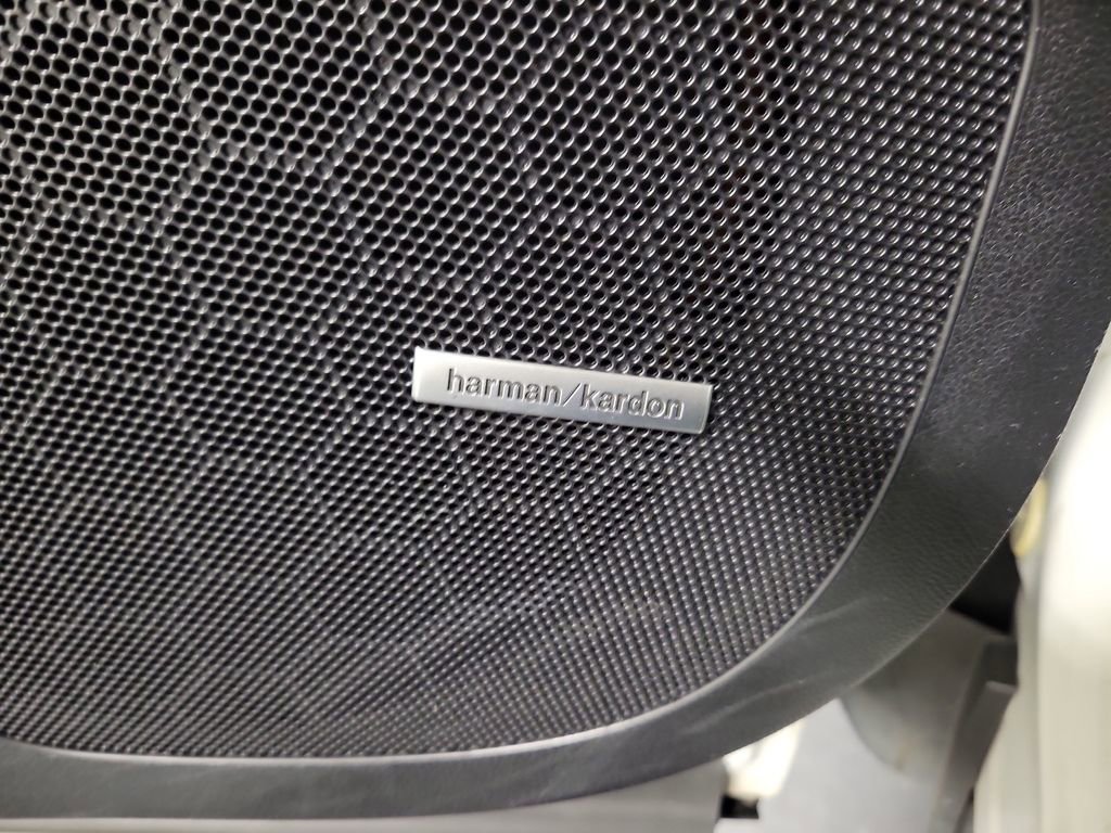 Used 2023 Subaru Ascent Limited w/ Technology Package image 20