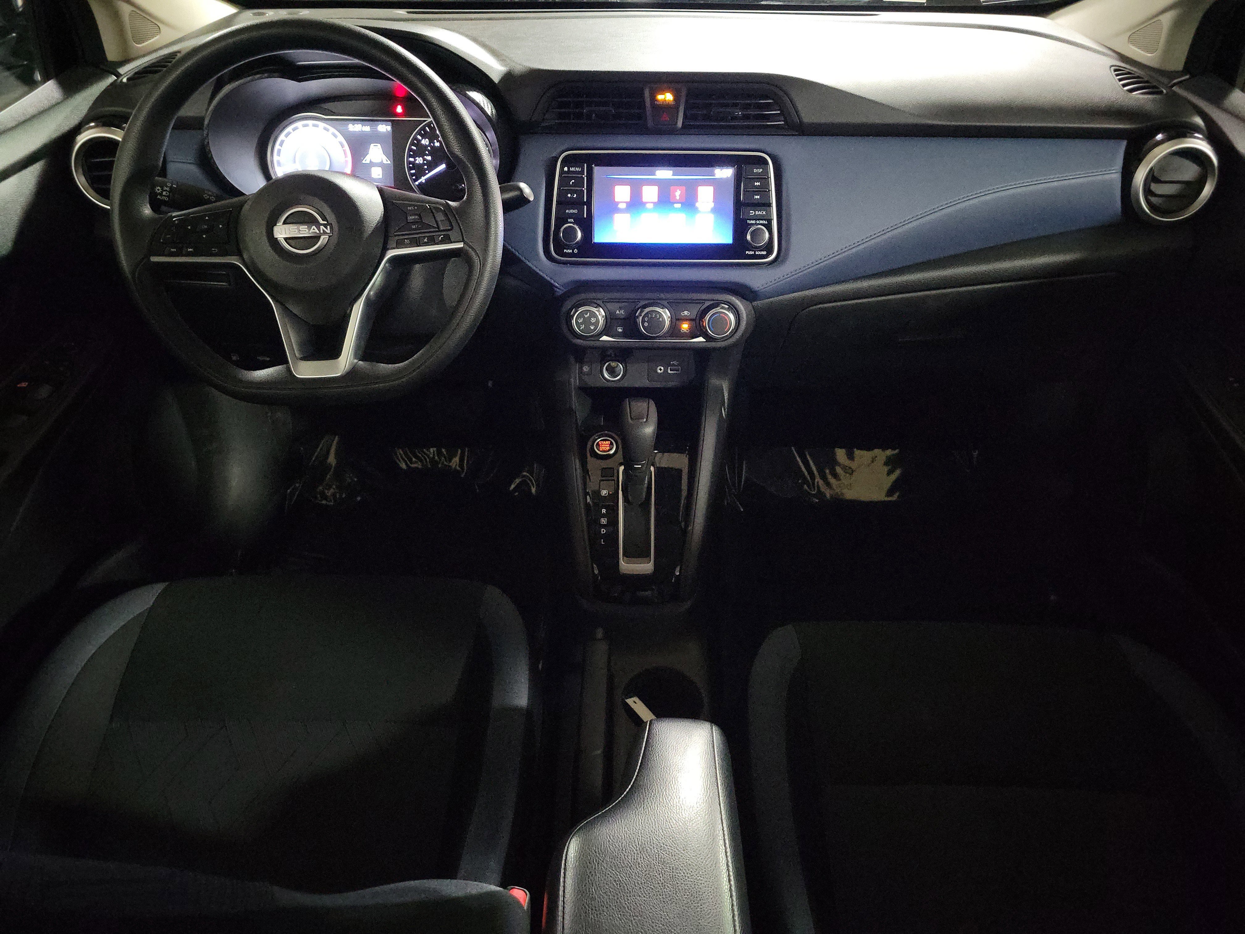 Used 2023 Nissan Versa SV image 11