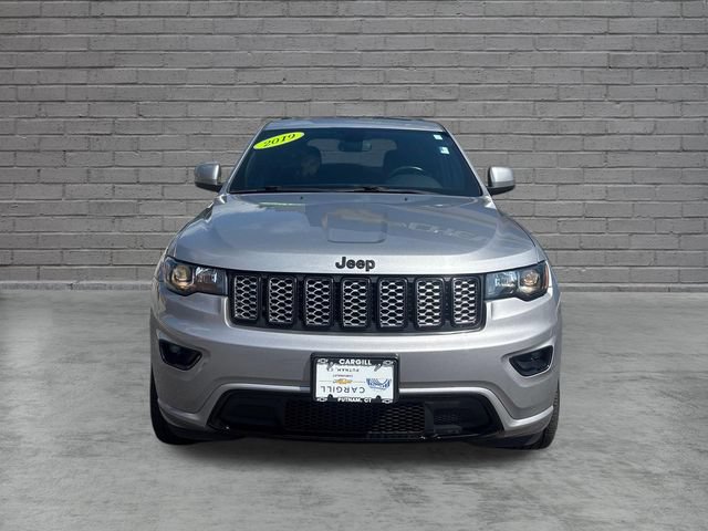 Used 2019 Jeep Grand Cherokee Altitude AWD/4WD image 2
