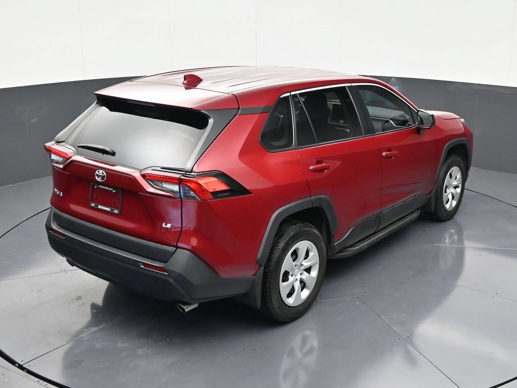 Used 2024 Toyota RAV4 LE FWD image 16