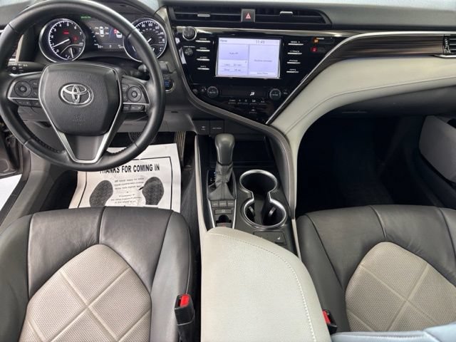 Used 2018 Toyota Camry XLE FWD image 12