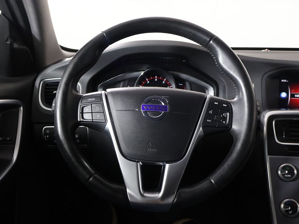 Used 2018 Volvo V60 T5 Cross Country w/ Convenience Package image 36