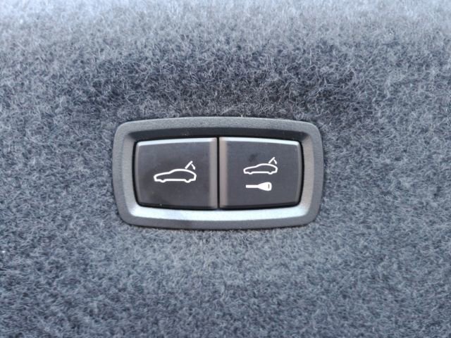 Used 2023 Porsche Taycan image 26