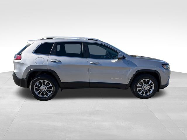 Used 2019 Jeep Cherokee Latitude Plus w/ Comfort/Convenience Group image 6