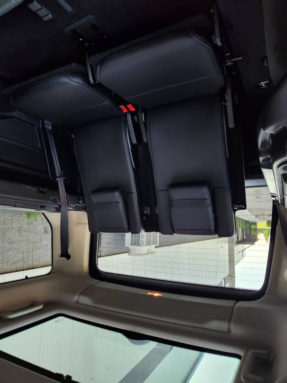 Used 2015 Land Rover LR4 HSE AWD/4WD image 11
