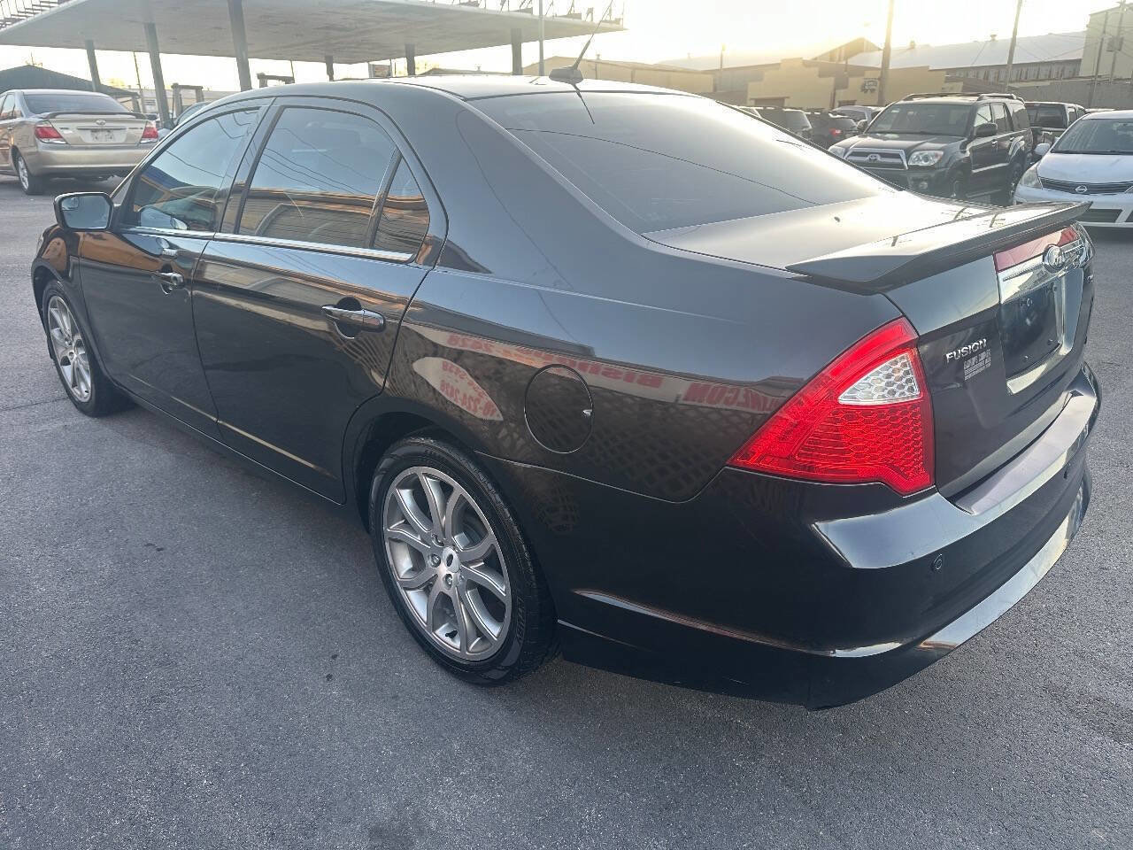 Used 2012 Ford Fusion SEL image 5