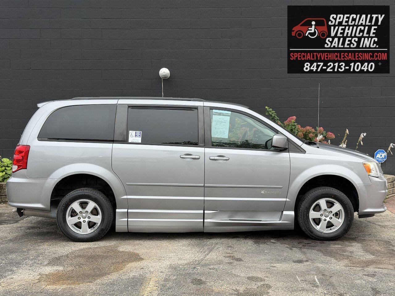 Used 2013 Dodge Grand Caravan SXT FWD image 7