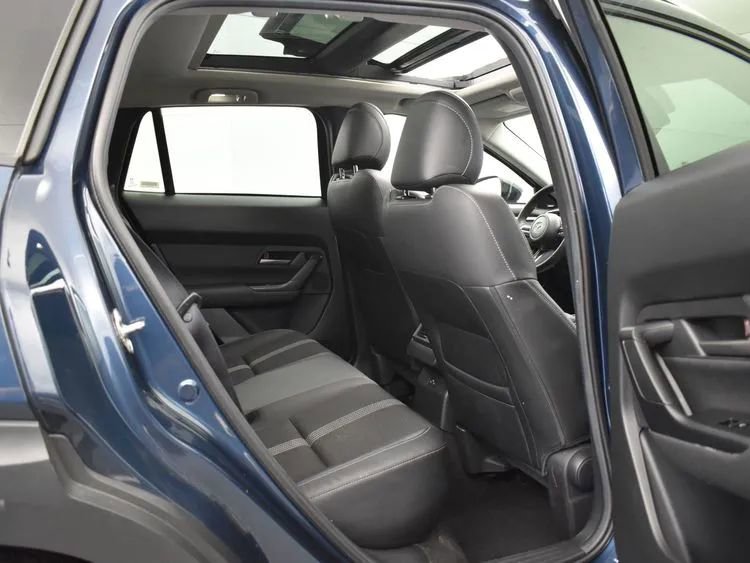 Used 2025 MAZDA CX-50 AWD 2.5 S w/ Premium Package image 18