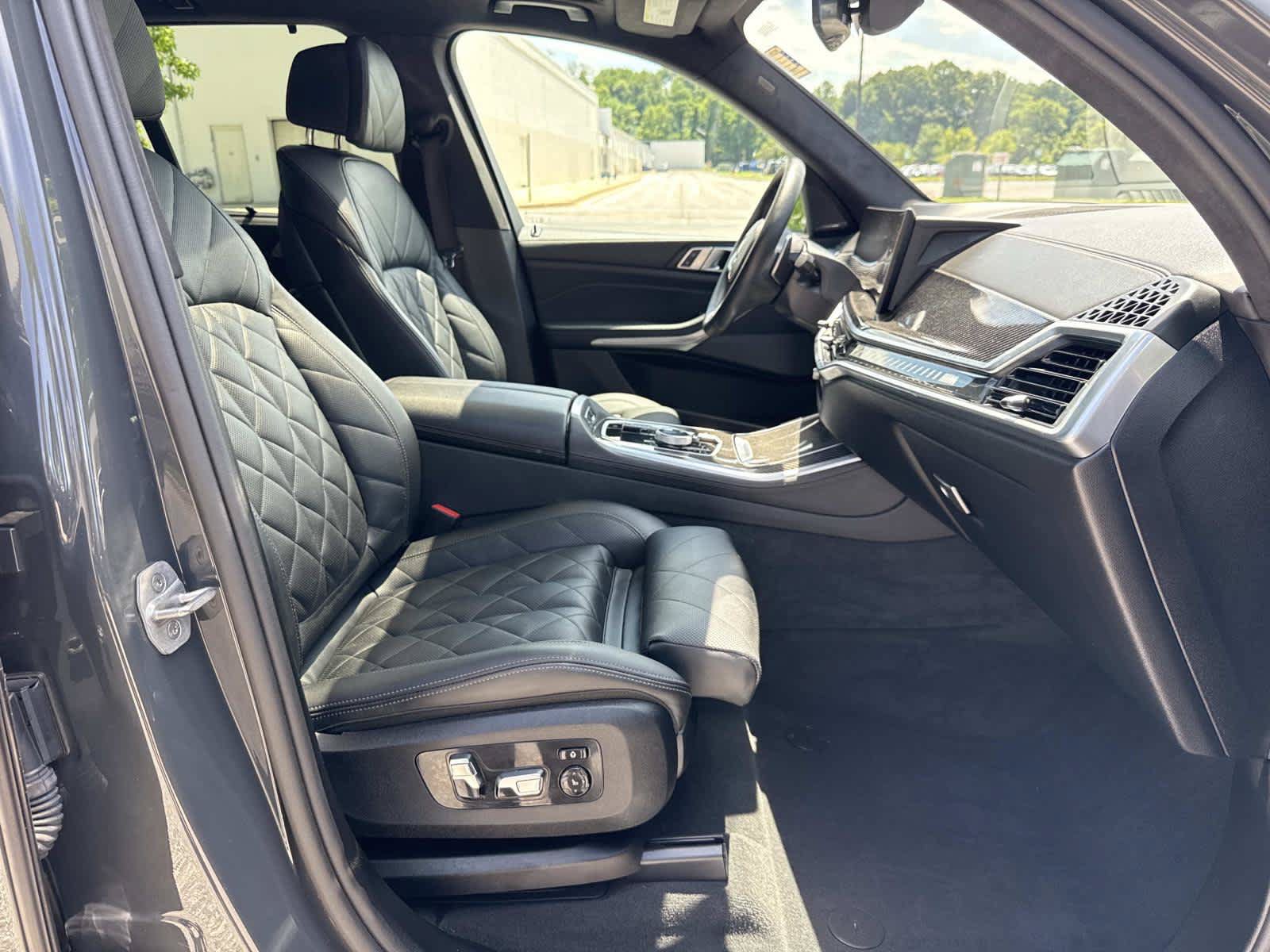 Used 2025 BMW X5 M60i AWD/4WD image 16