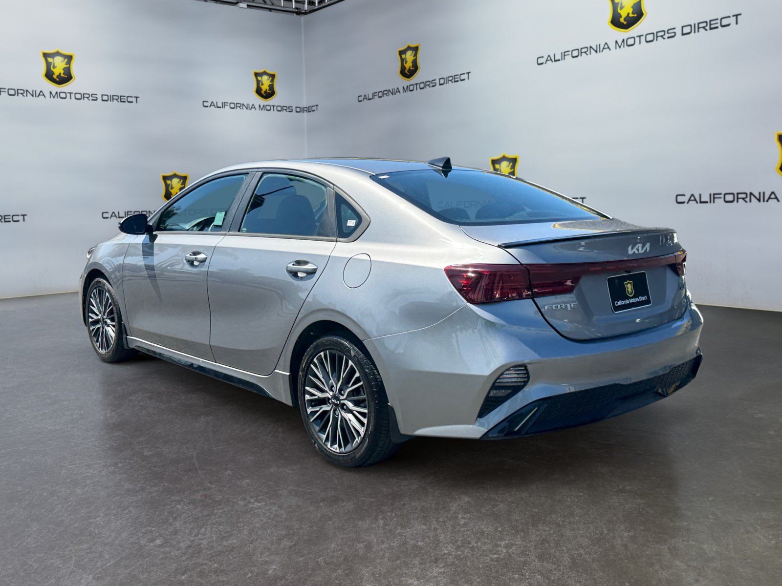 Used 2023 Kia Forte GT-Line w/ GT-Line Premium Package FWD image 3