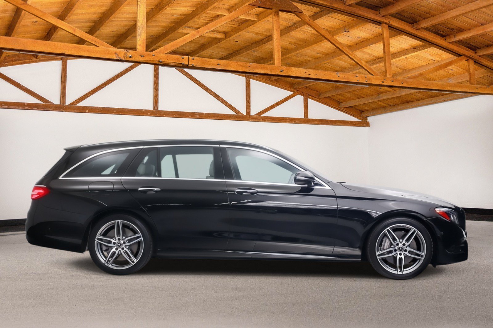 Used 2019 Mercedes-Benz E 450 4MATIC Wagon image 4