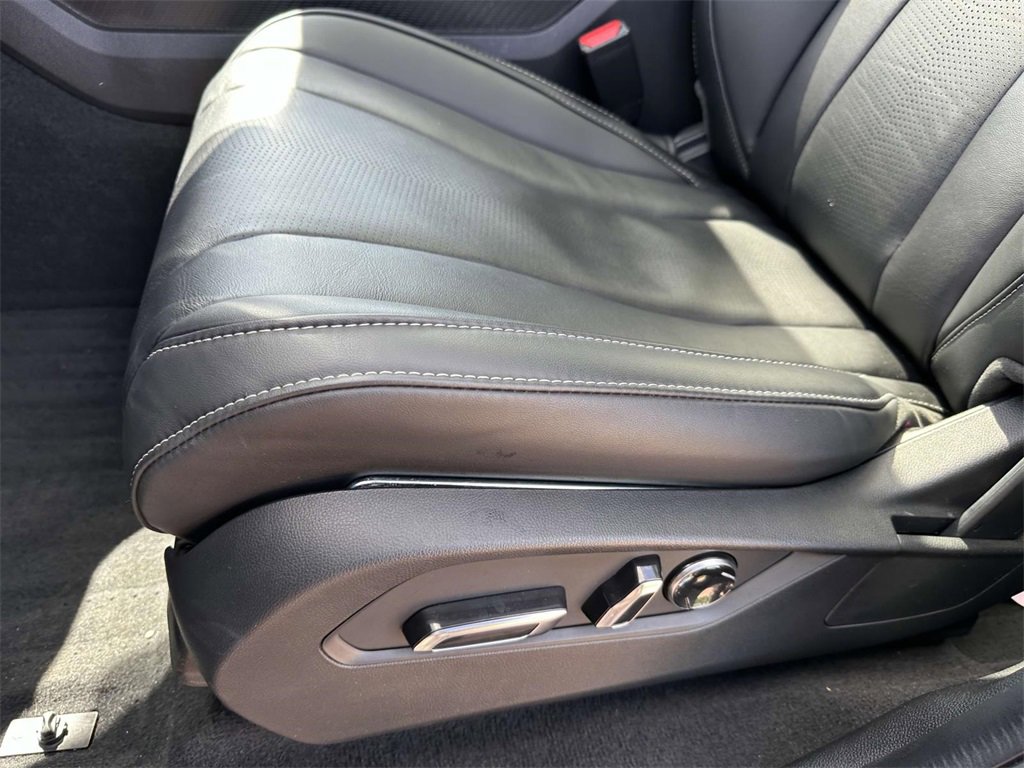 Certified 2025 Acura MDX w/ Technology Package image 28