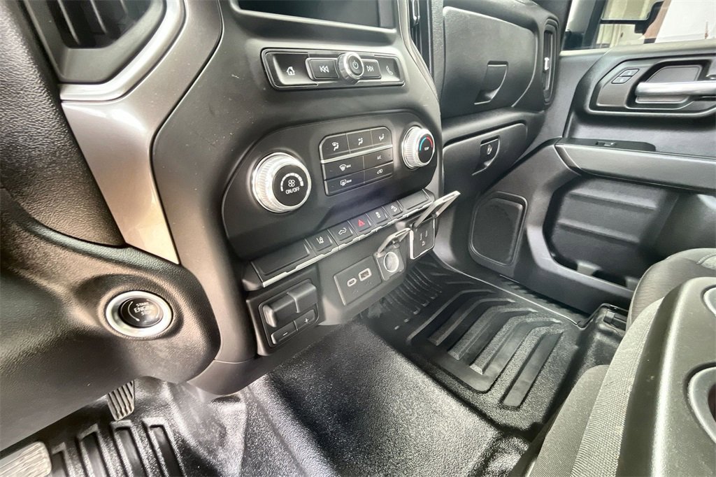Used 2024 GMC Sierra 2500 Pro w/ Convenience Package image 23