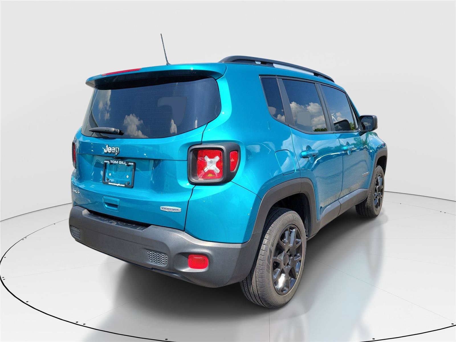 Used 2022 Jeep Renegade Latitude w/ Convenience Group AWD/4WD image 4