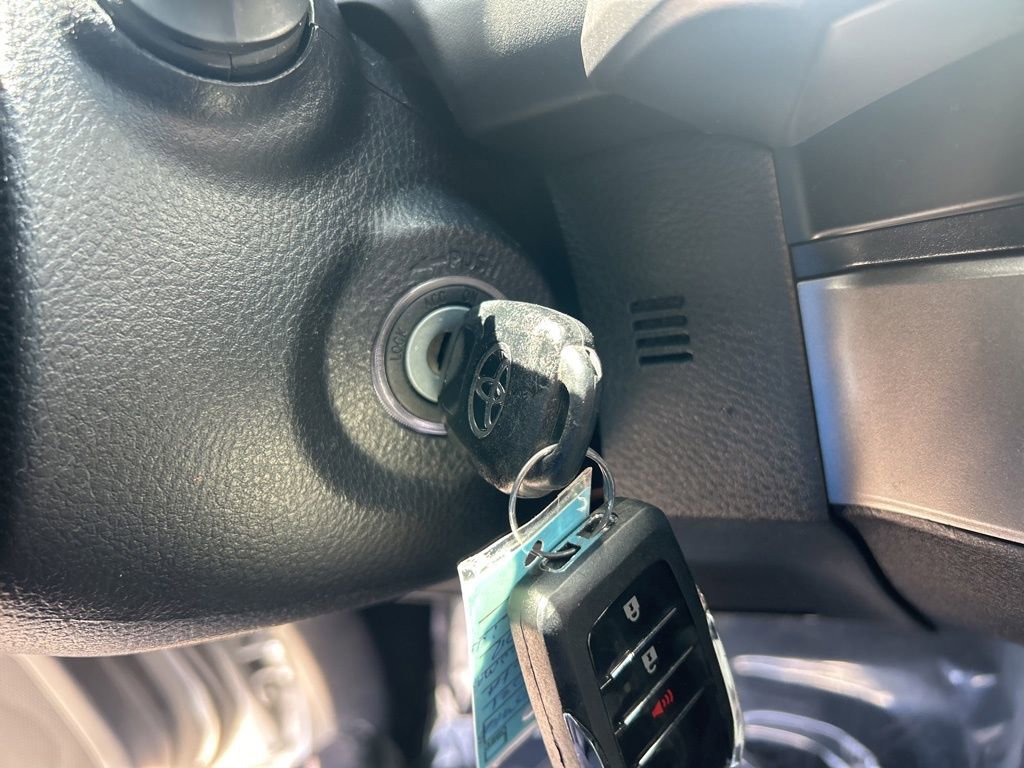 Used 2021 Toyota Tacoma 2WD Double Cab image 35