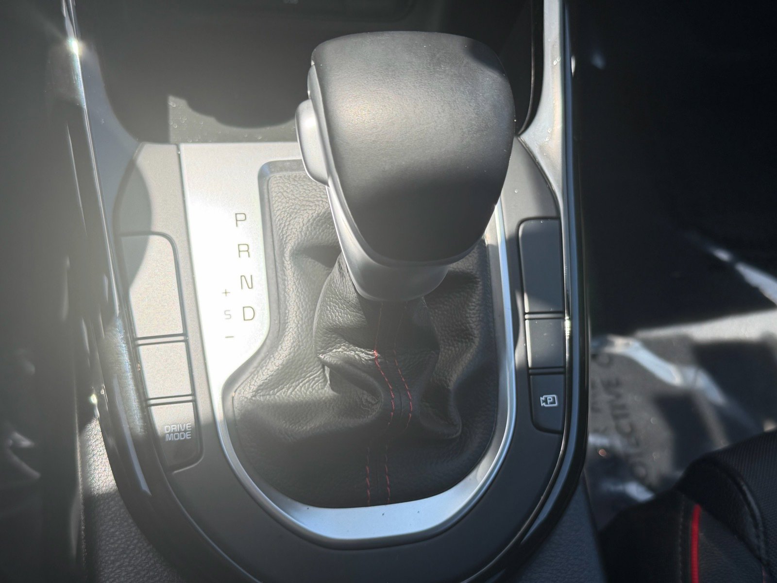 Used 2022 Kia Forte GT w/ GT Technology Package FWD image 23