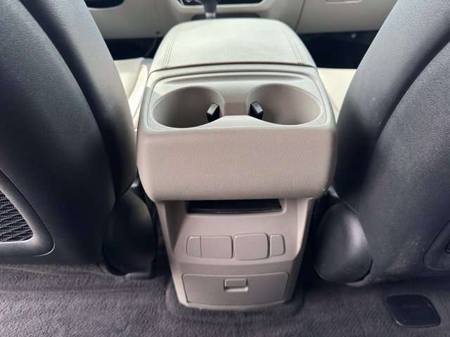 Used 2020 Kia Sedona EX FWD image 11
