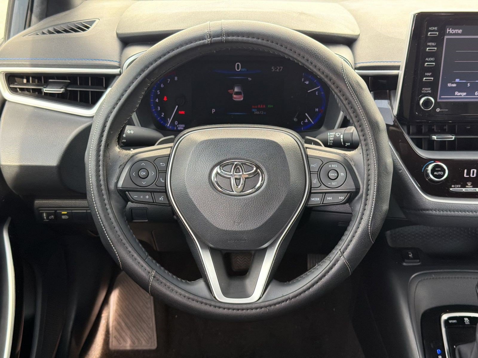 Used 2020 Toyota Corolla XSE FWD image 11