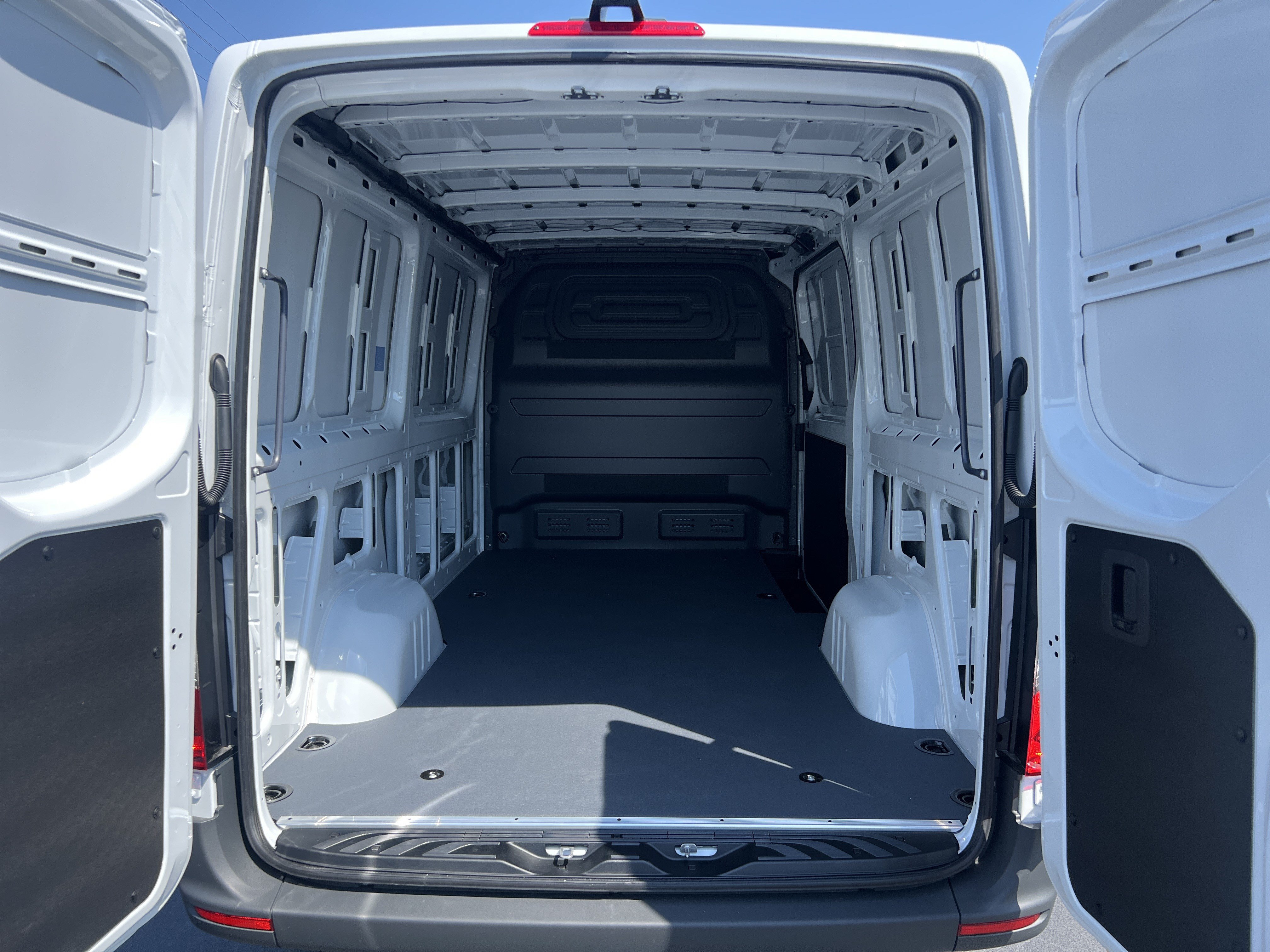 New 2026 Mercedes-Benz Sprinter 2500 image 34