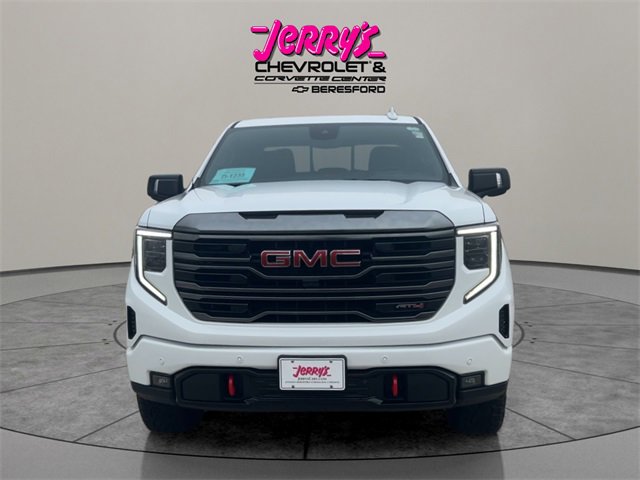 Used 2024 GMC Sierra 1500 AT4 w/ Technology Package image 8