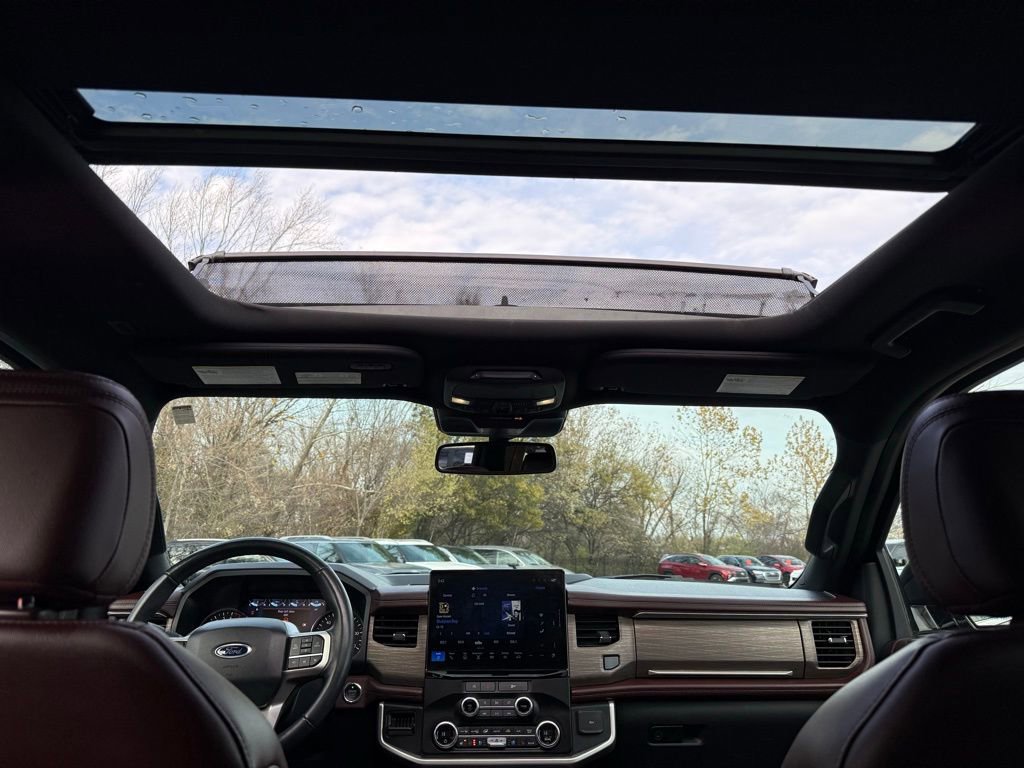 Used 2024 Ford Expedition Max Limited image 29