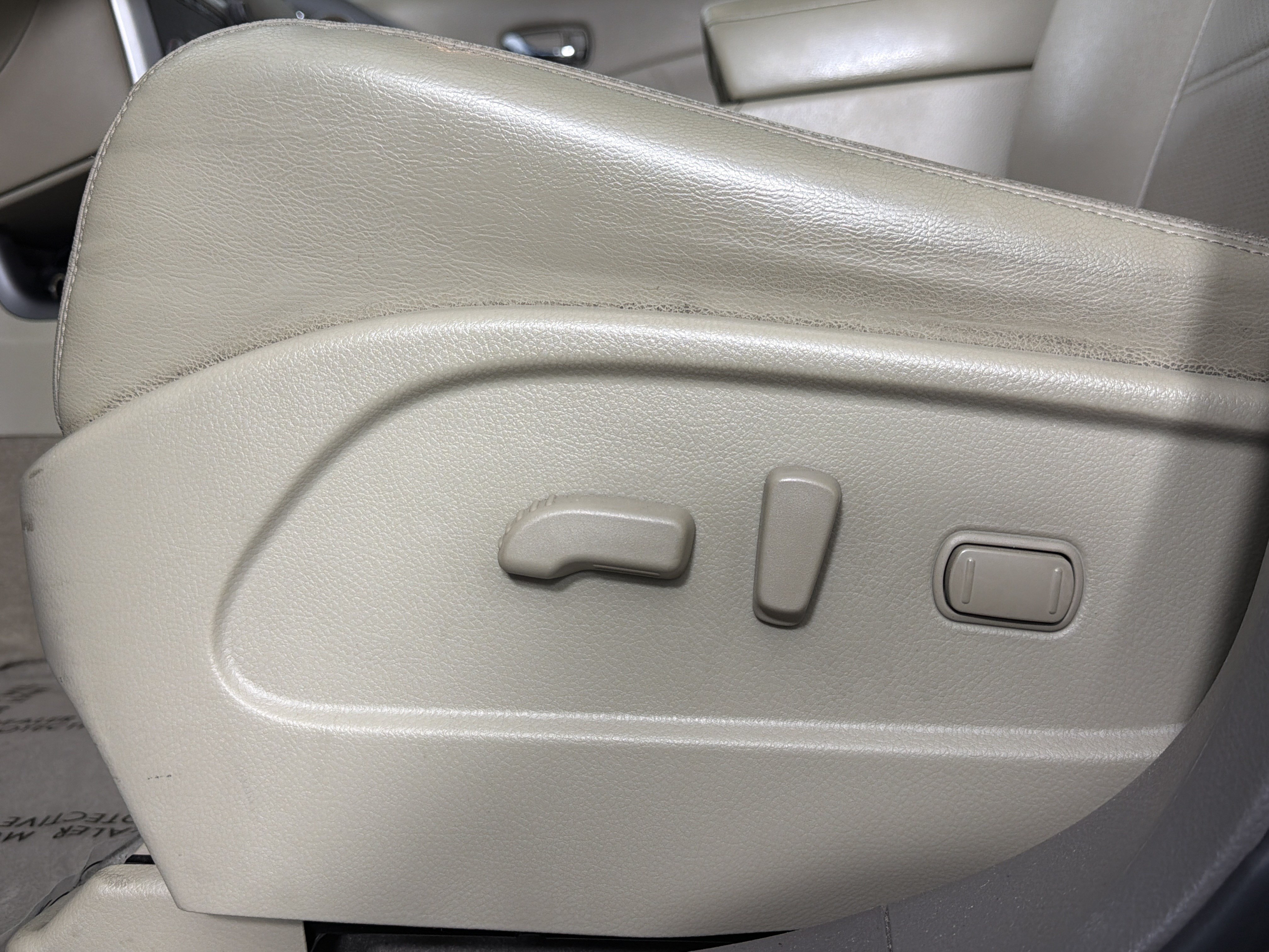 Used 2014 Nissan Murano SL w/ Navigation Package AWD/4WD image 10