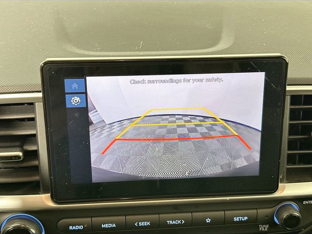 Used 2024 Hyundai Venue SE image 12