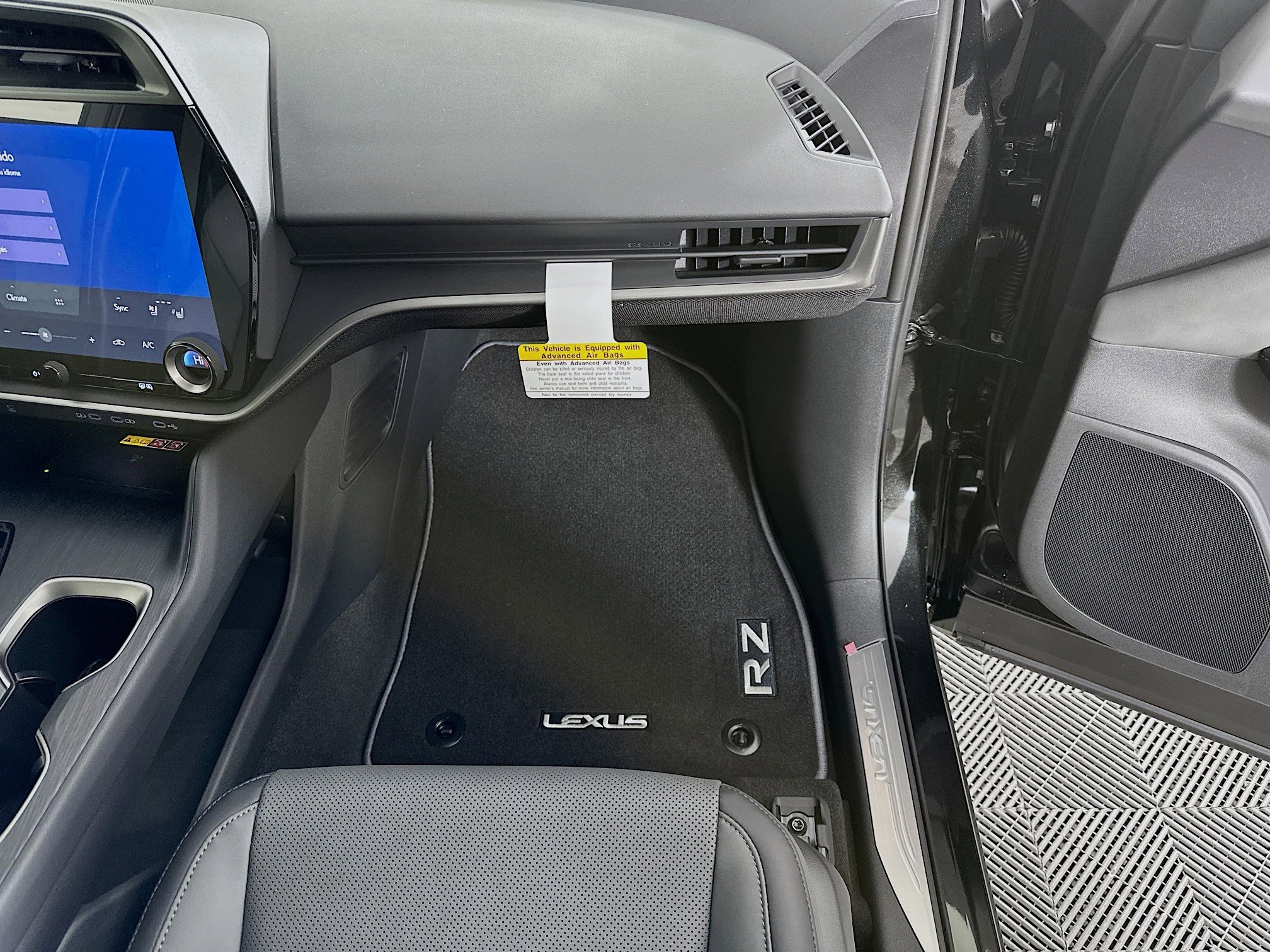 New 2026 Lexus RZ 450e AWD w/ Cold Area Package image 33