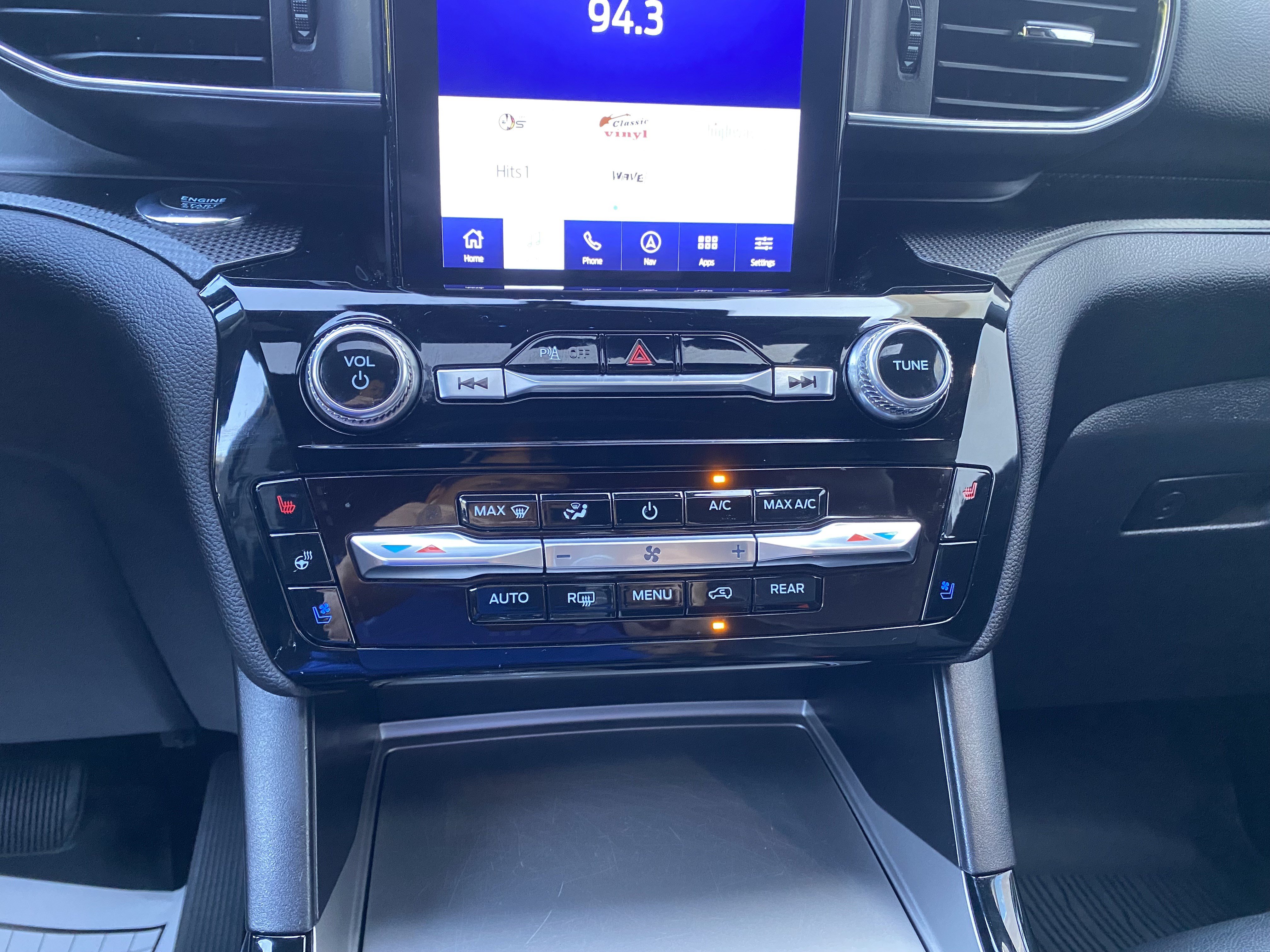 Used 2023 Ford Explorer ST w/ Equipment Group 401A AWD/4WD image 29