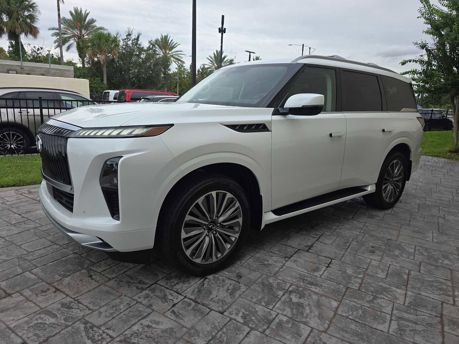 New 2026 INFINITI QX80 Luxe w/ Exterior Package image 8
