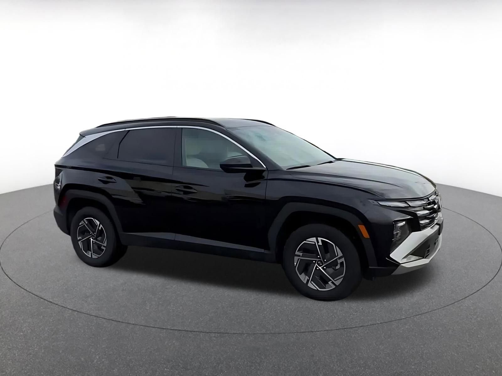 Used 2025 Hyundai Tucson Blue image 2