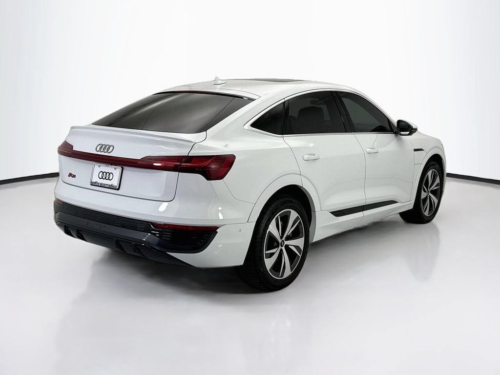 Certified 2024 Audi Q8 e-tron Premium Plus AWD/4WD image 5