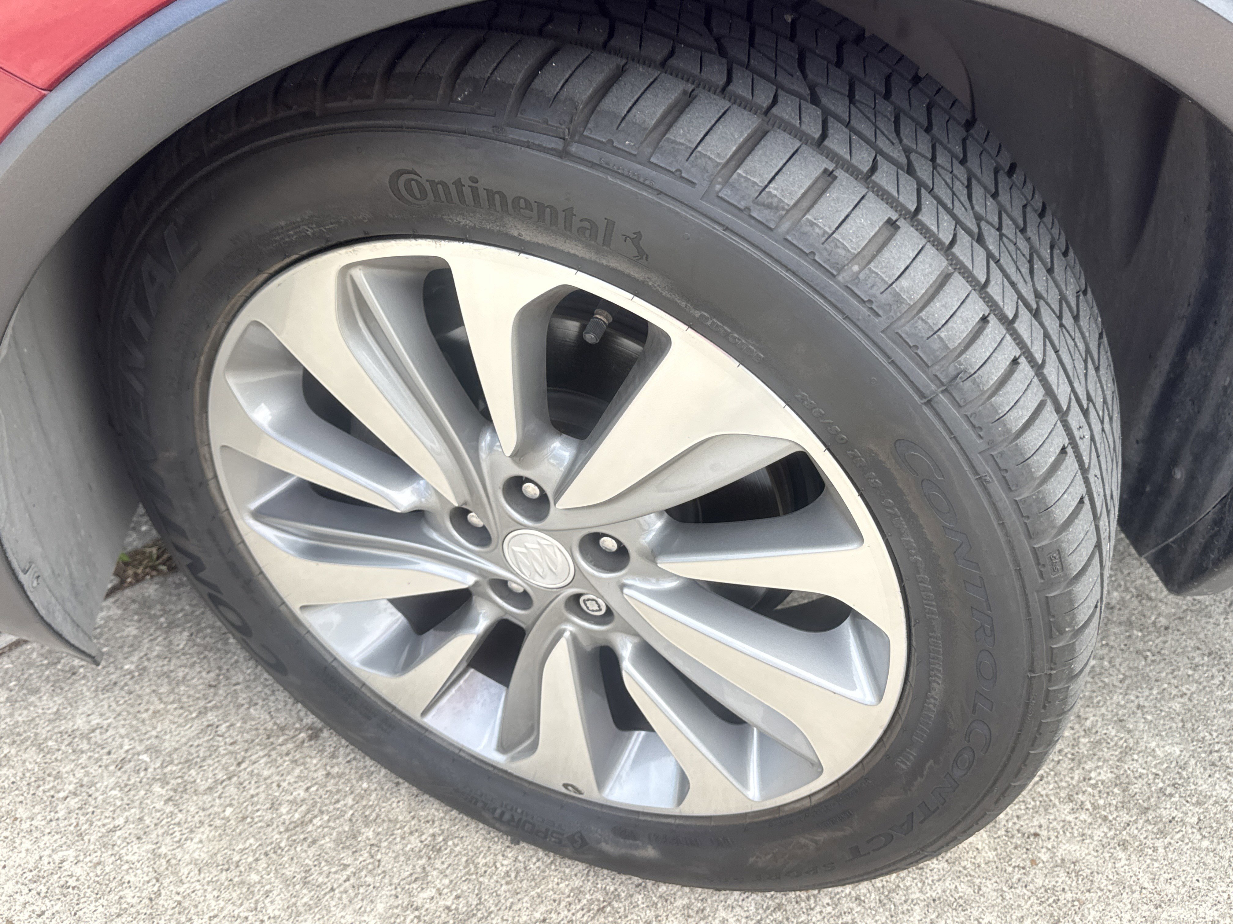 Used 2019 Buick Encore Preferred image 3