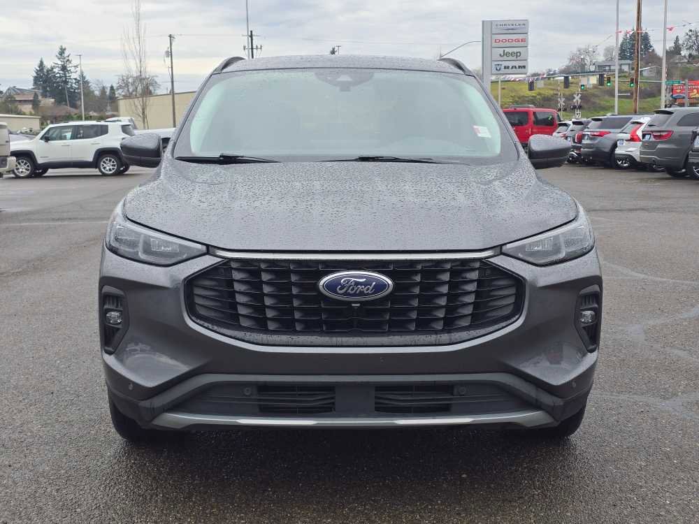 Used 2024 Ford Escape Platinum image 8