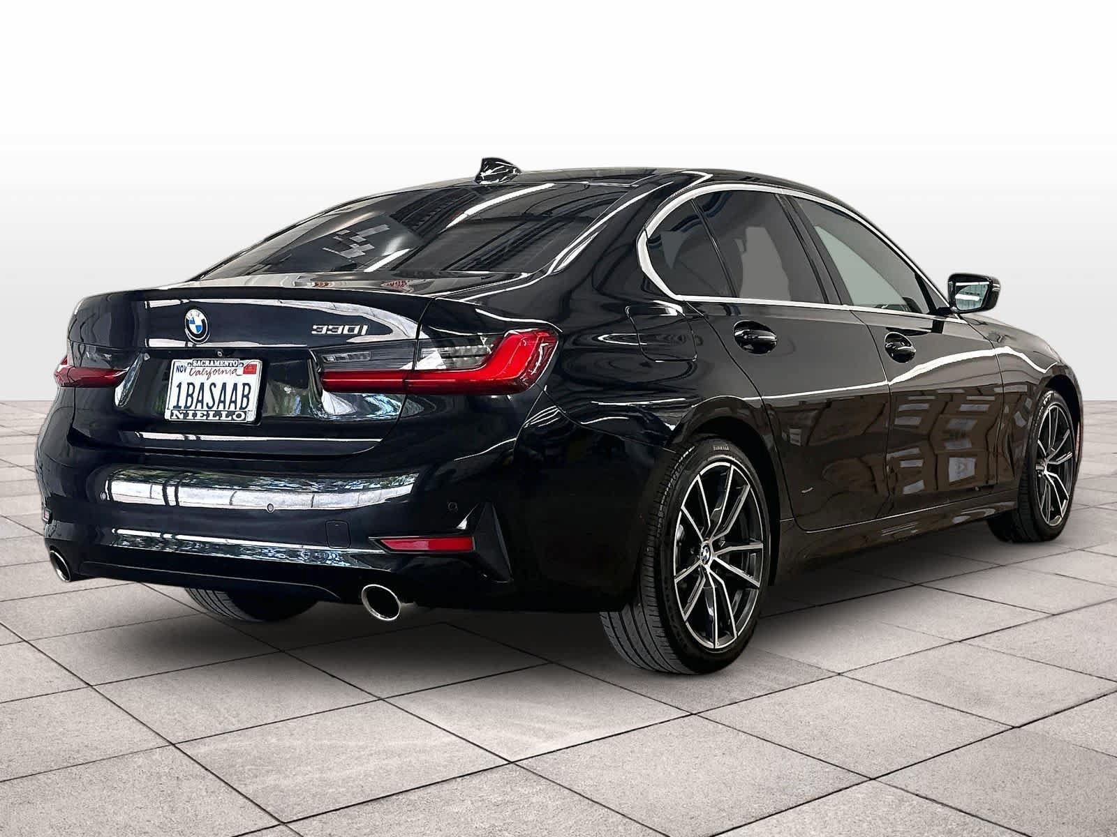 Used 2019 BMW 330i Sedan w/ Convenience Package RWD image 9