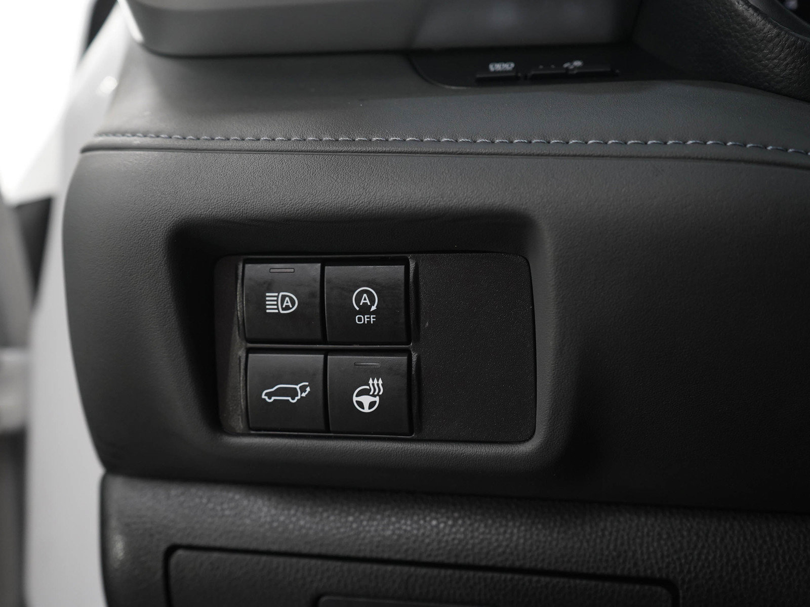 Used 2024 Toyota Highlander XLE AWD/4WD image 27