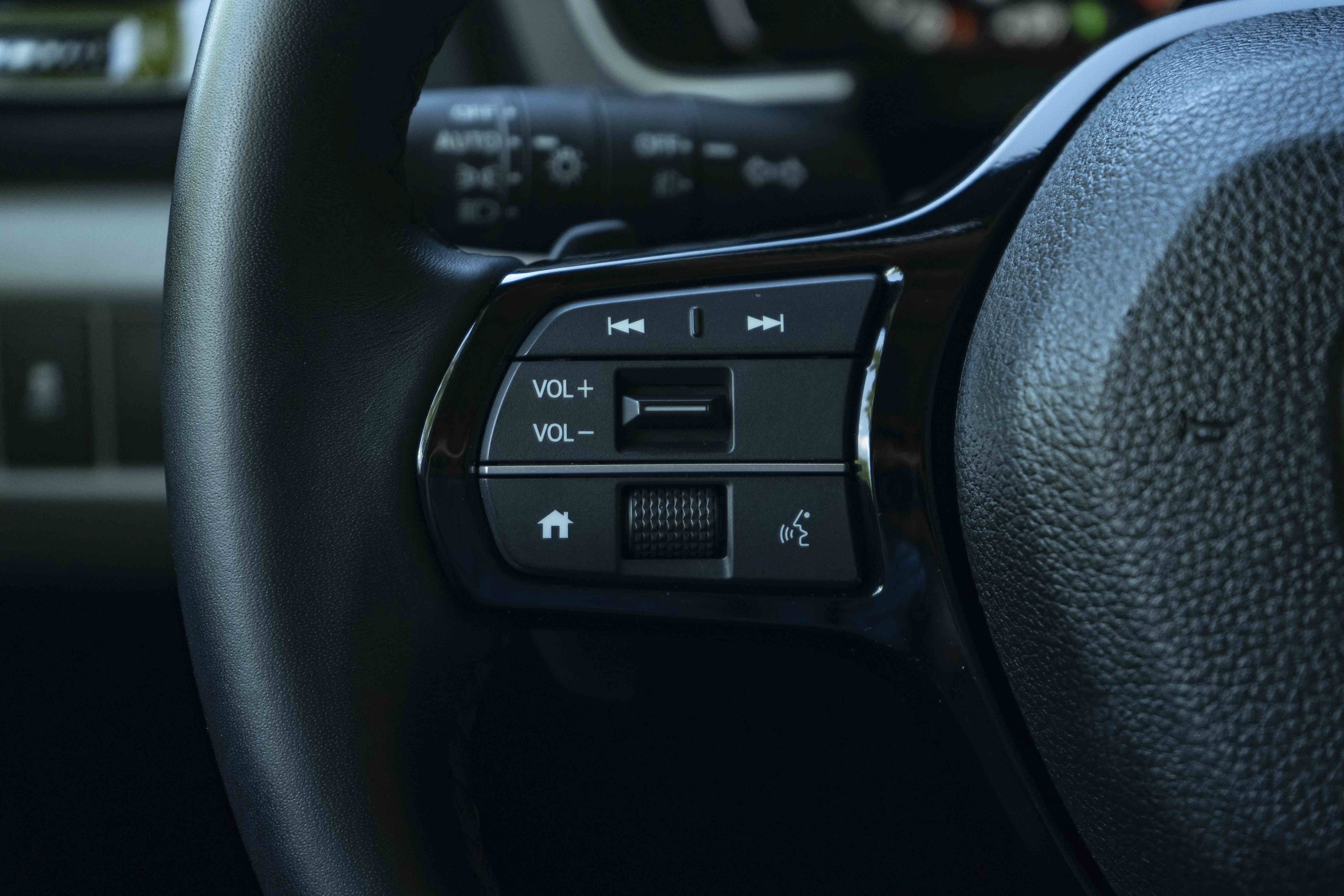 Certified 2024 Honda Pilot Touring image 21