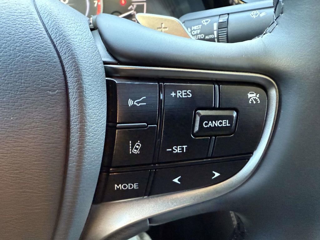 Used 2025 Lexus ES 350 w/ Premium Package image 21