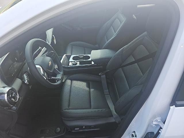 New 2026 Chevrolet Equinox LT w/ Convenience Package II image 11