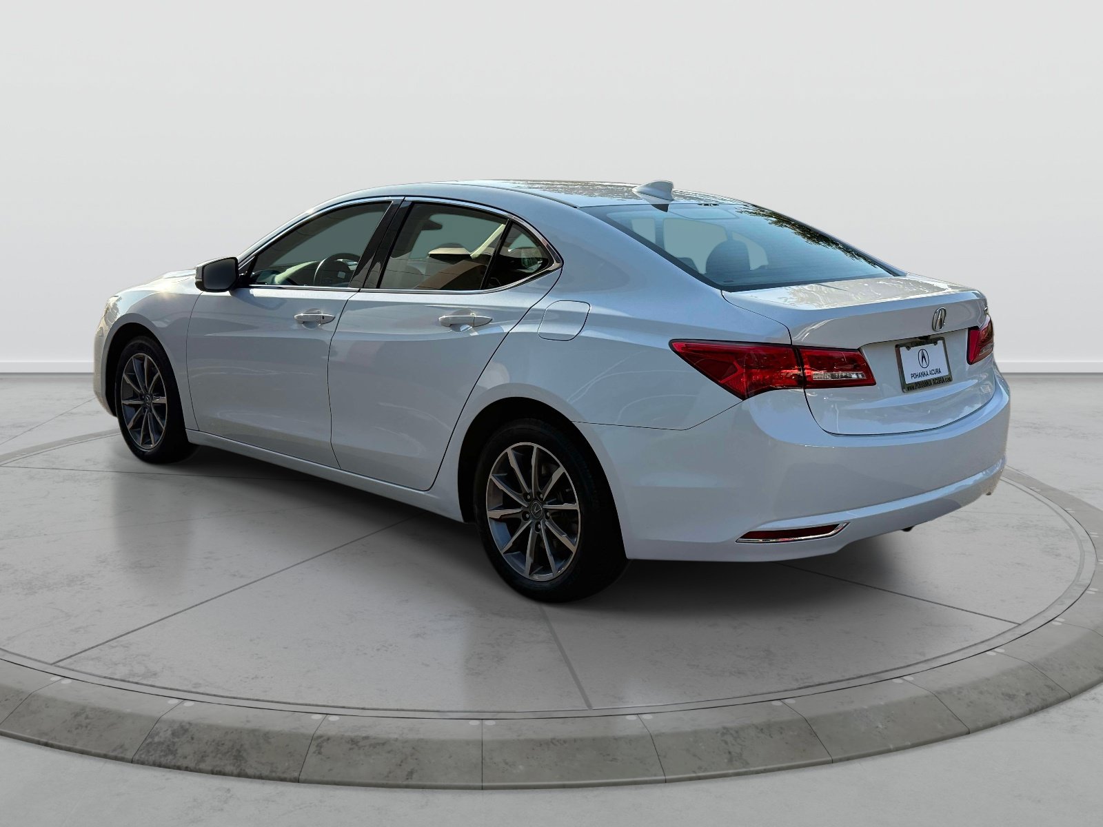 Used 2020 Acura TLX FWD image 4