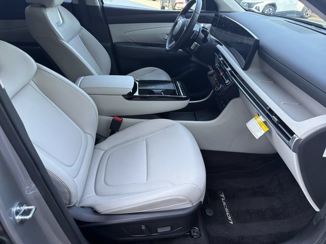 Certified 2025 Hyundai Tucson Limited AWD/4WD image 16