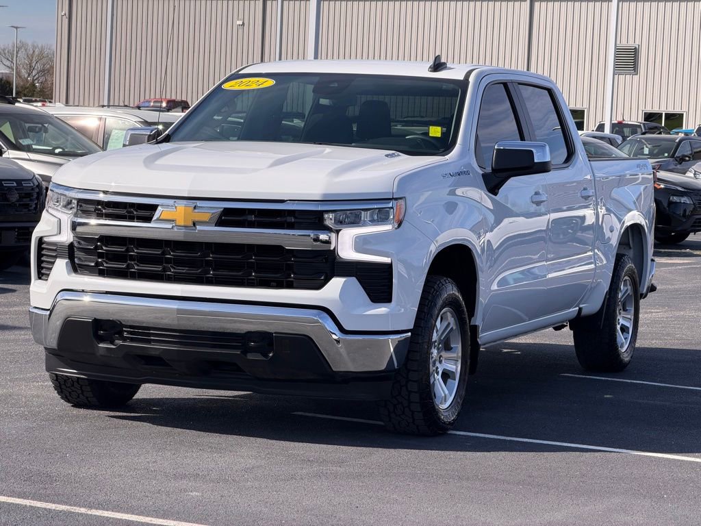 Used 2024 Chevrolet Silverado 1500 LT image 9