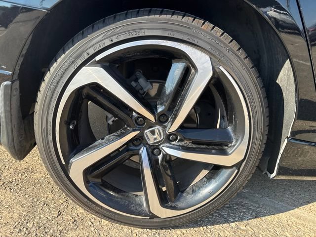 Certified 2018 Honda Accord Sport image 6