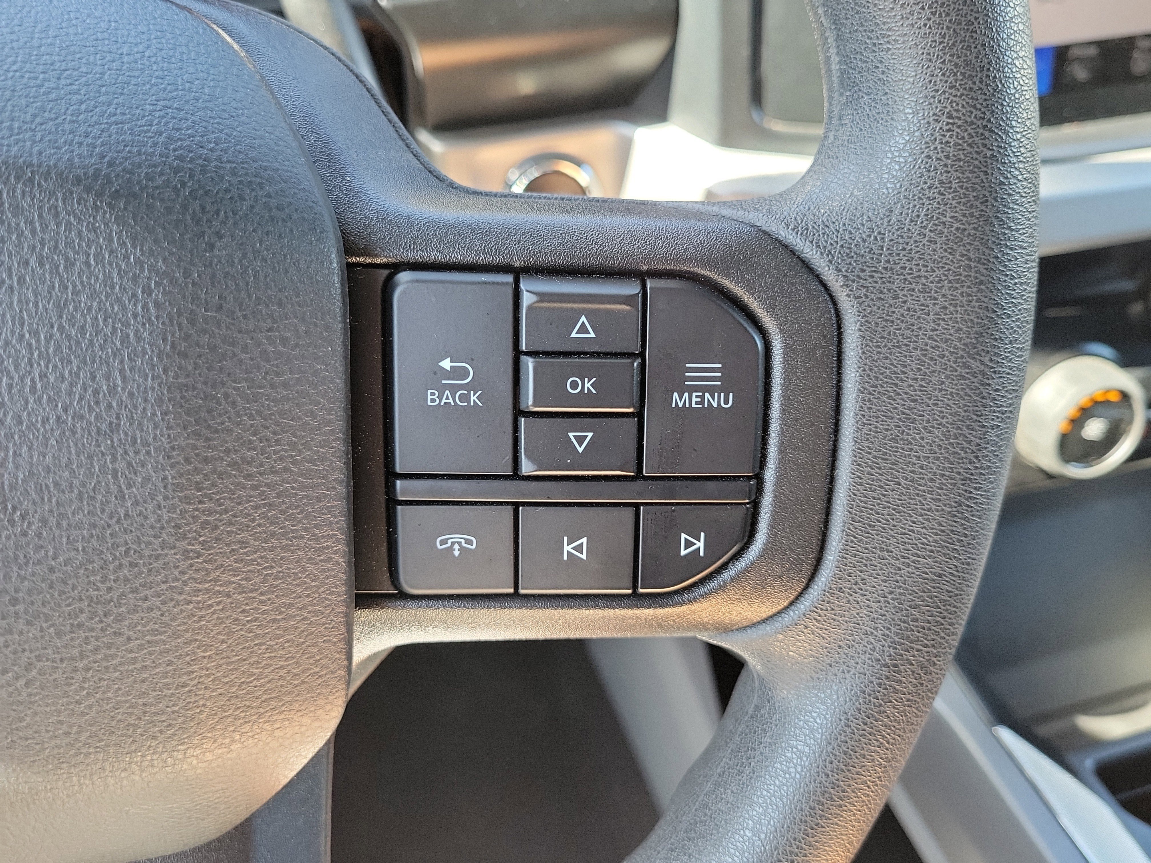 Certified 2025 Ford F250 XLT w/ Black Appearance Package AWD/4WD image 23