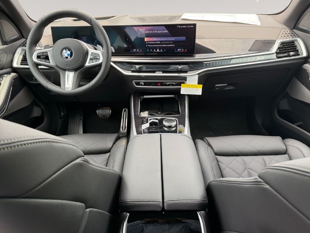 New 2026 BMW X5 xDrive40i w/ M Sport Package AWD/4WD image 10