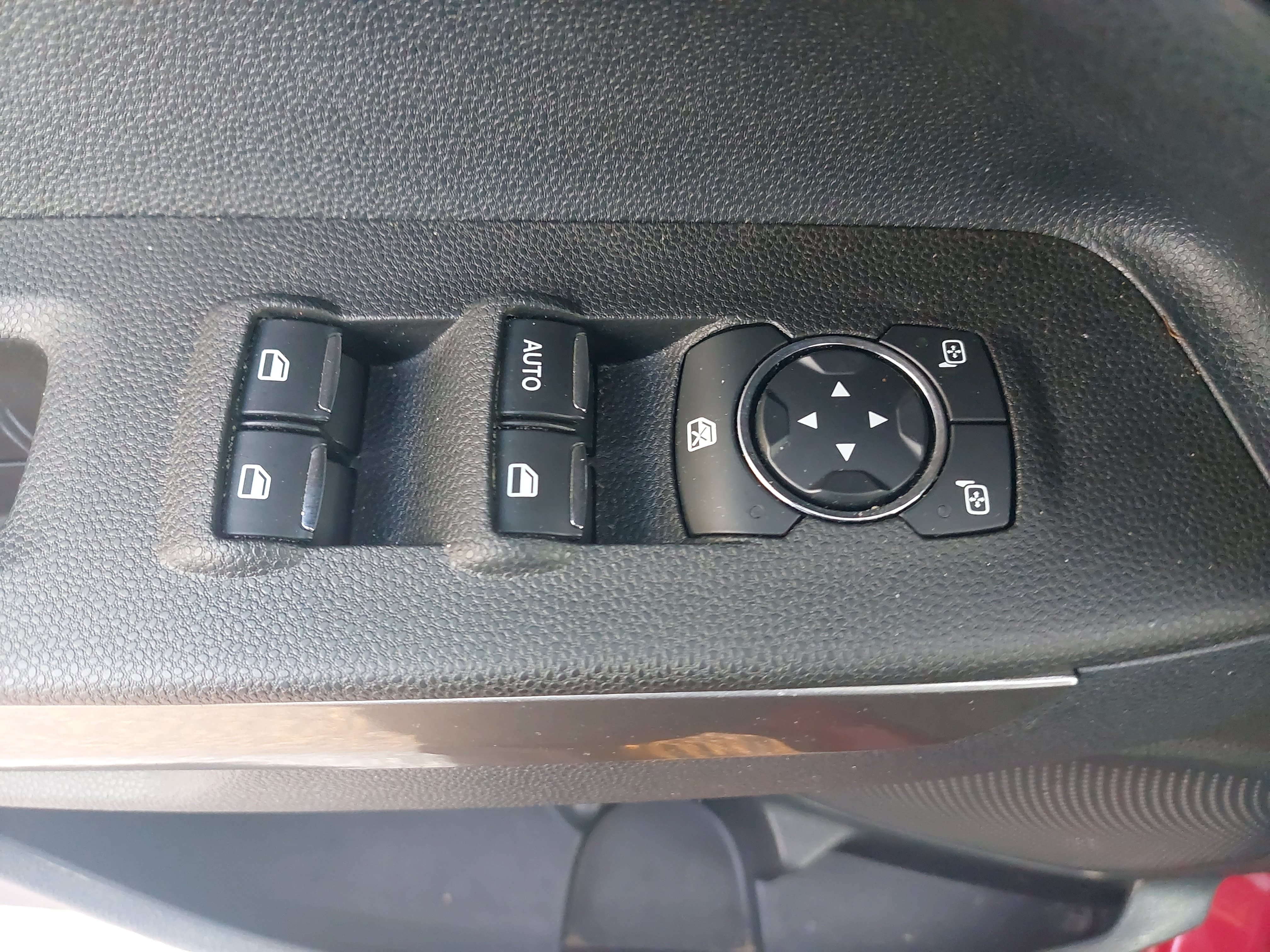 Used 2018 Ford EcoSport SE FWD image 28