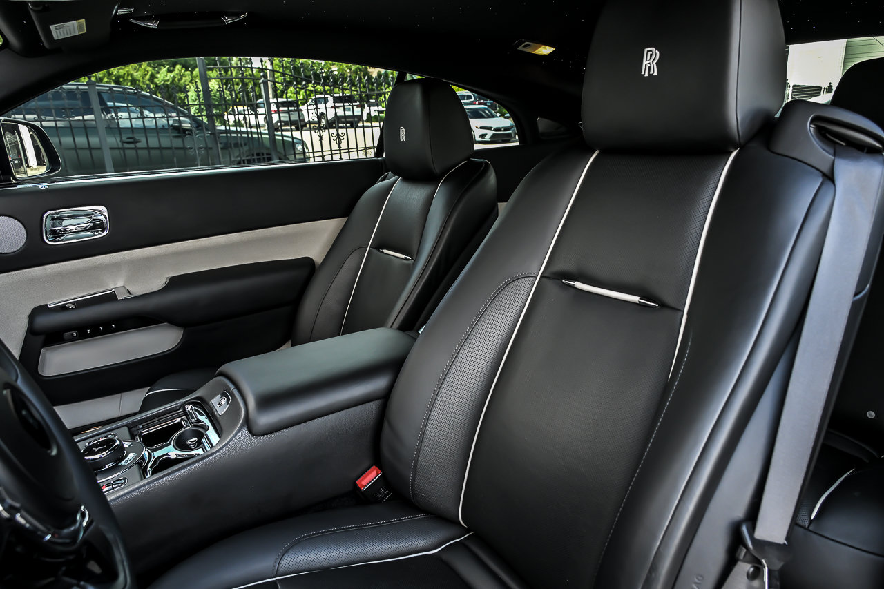 Used 2015 Rolls-Royce Wraith RWD image 18